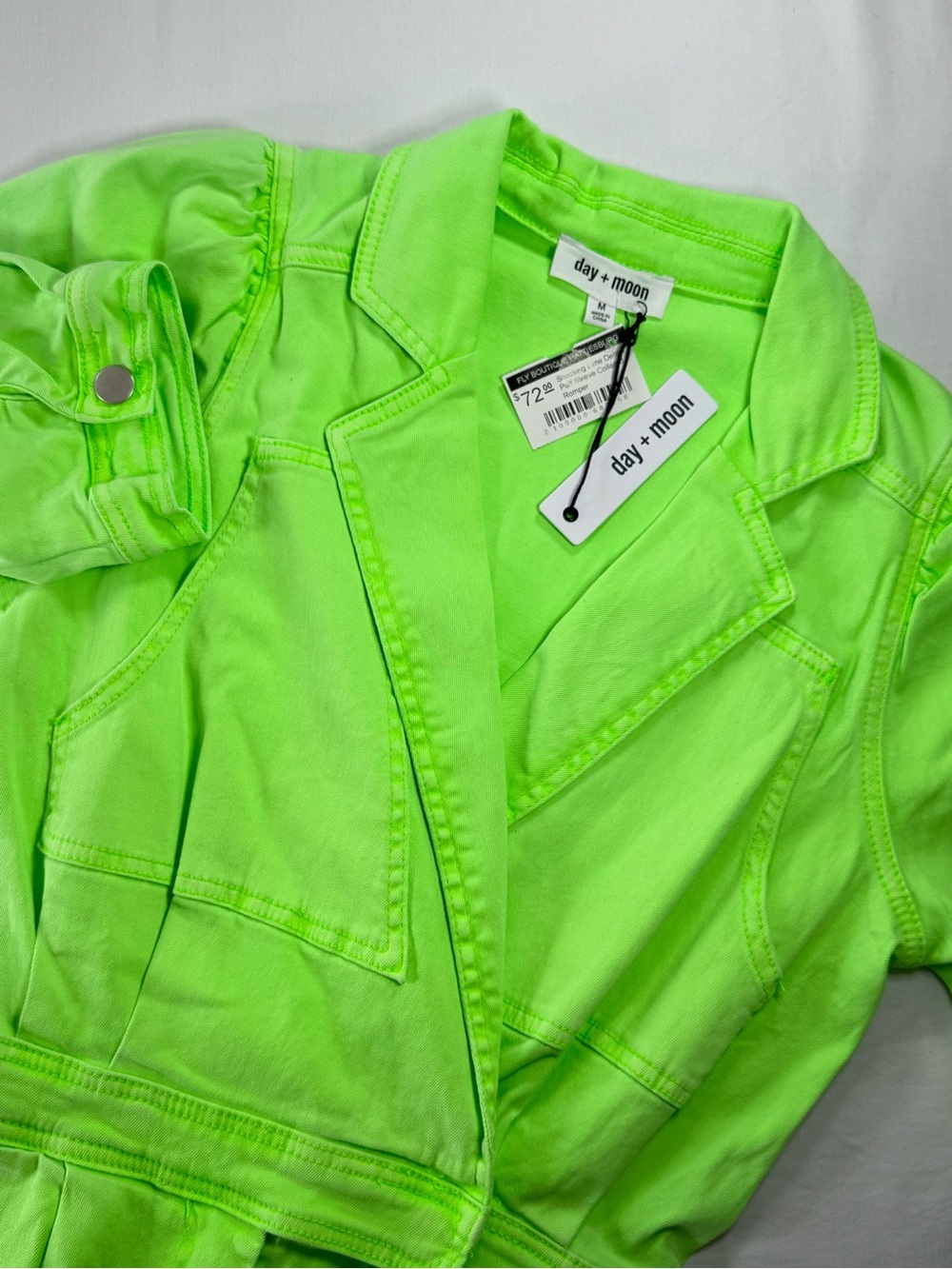 NWT! day+moon Women’s M Lime Green Denim Puff Sleeve Collared Zip/Button Romper - Picture 2 of 10